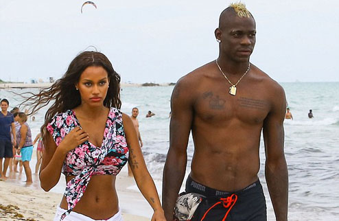 Balotelli with girlfriend