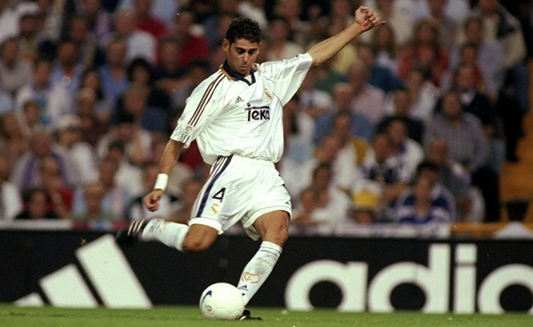 Real Madrid v Barcelona Fernando Hierro of Real Madrid