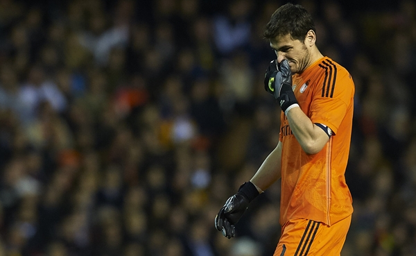 Iker+Casillas+Valencia+CF+v+Real+Madrid+CF+UgoIxU2NIV0x