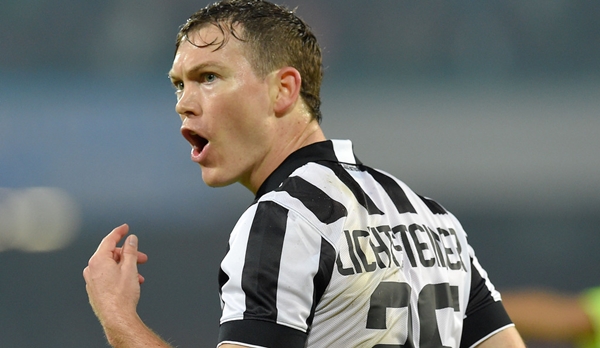 Stephan+Lichtsteiner+SSC+Napoli+v+Juventus+TH0GNzStZDax