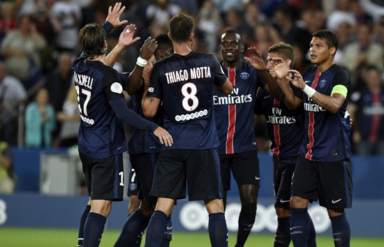 Paris Saint-Germain's Brasilian defender Thiago Silva (R) celebrates with teammates after scoring a goal during the French L1 football match between Paris  Saint-Germain and GFC Ajaccio on August 16, 2015 at the Parc des Princes stadium in Paris.  AFP PHOTO / MIGUEL MEDINA        (Photo credit should read MIGUEL MEDINA/AFP/Getty Images)