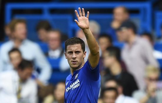 Football - Chelsea v Arsenal - Barclays Premier League - Stamford Bridge - 19/9/15 Eden Hazard celebrates after scoring the second goal for Chelsea Reuters / Dylan Martinez Livepic EDITORIAL USE ONLY. No use with unauthorized audio, video, data, fixture lists, club/league logos or "live" services. Online in-match use limited to 45 images, no video emulation. No use in betting, games or single club/league/player publications.  Please contact your account representative for further details.