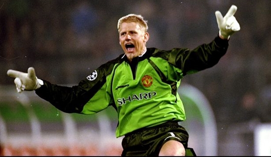 Manchester United keeper Peter Schmeichel