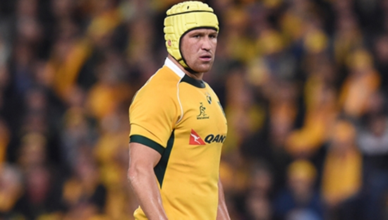 Wallabies player Matt Giteau look on during the Rugby Championship test match between the Australian Wallabies and South African Springboks at Suncorp Stadium in Brisbane Saturday, July 18, 2015. (AAP Image/Dave Hunt) NO ARCHIVING, EDITORIAL USE ONLY